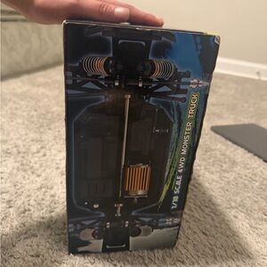 1/18 Scale 4WD Monster Truck